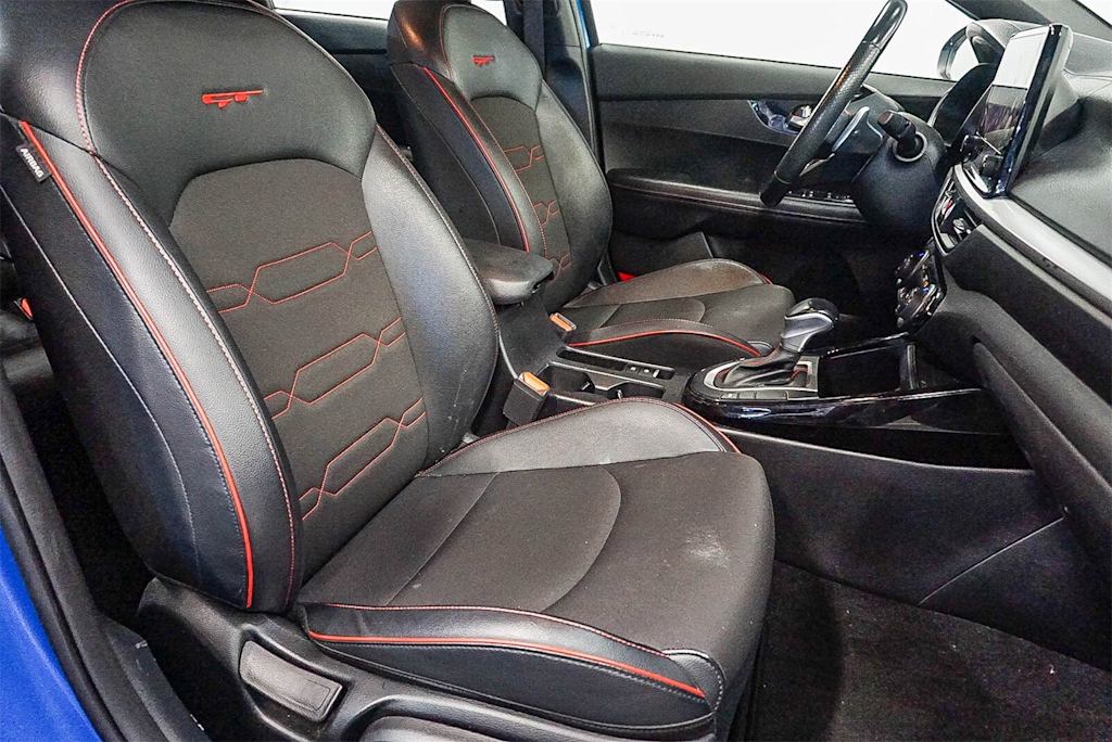 Thumbnail: 2022 Kia Forte - 10