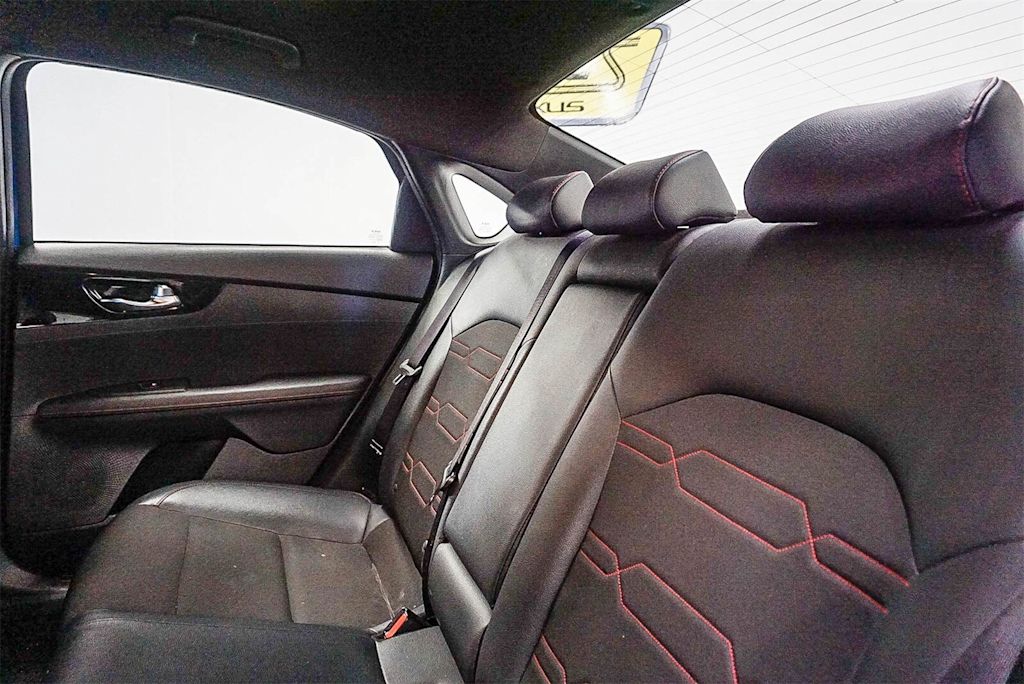 Thumbnail: 2022 Kia Forte - 12