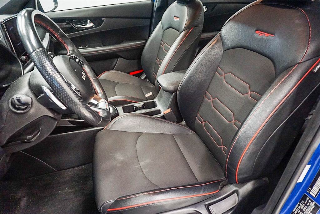 Thumbnail: 2022 Kia Forte - 11