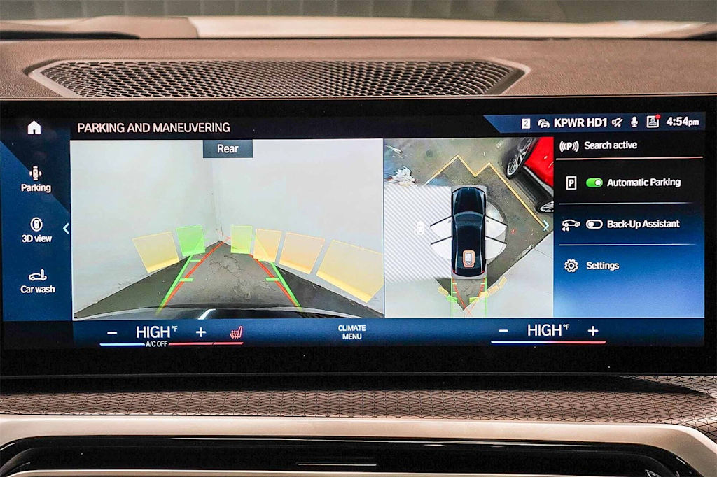 Thumbnail: 2023 BMW 3 Series - 21