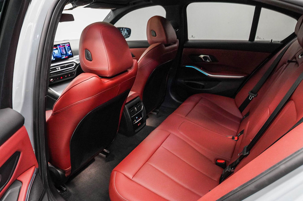 Thumbnail: 2024 BMW 3 Series - 11