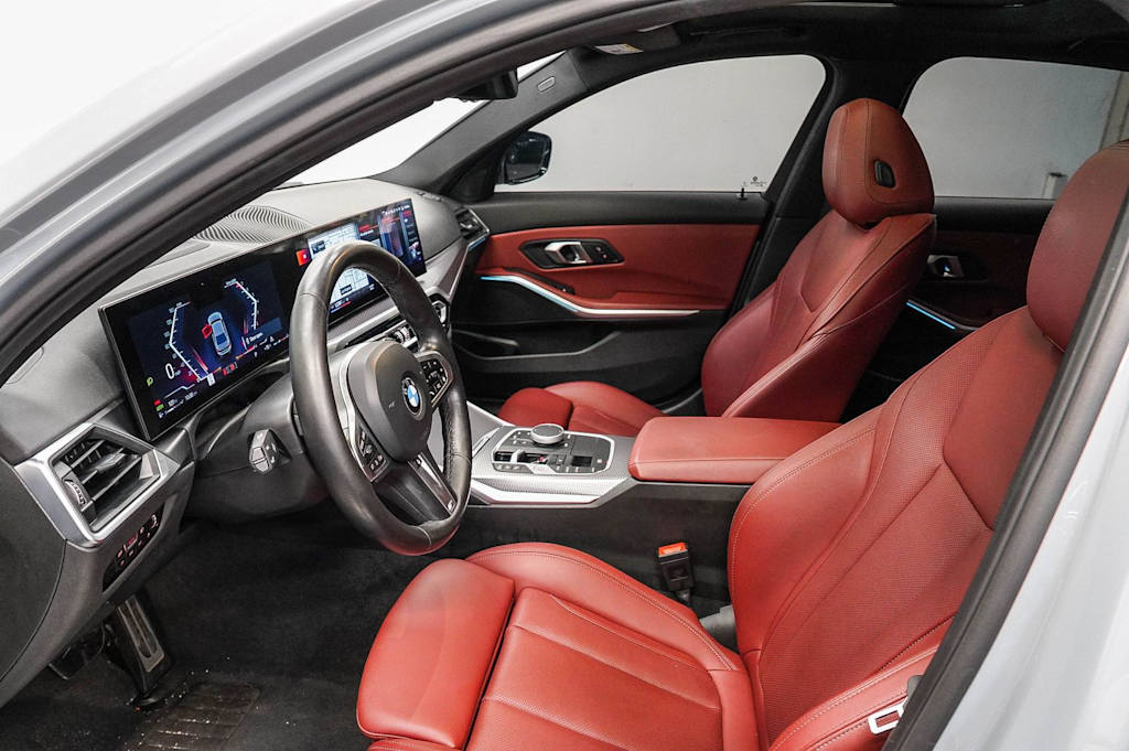 Thumbnail: 2024 BMW 3 Series - 10