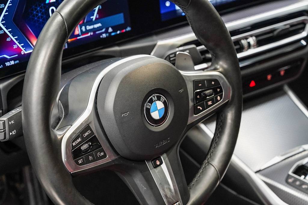 Thumbnail: 2024 BMW 3 Series - 13