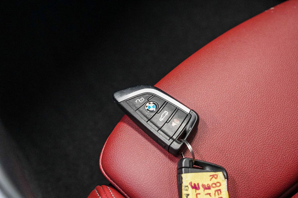 Thumbnail: 2024 BMW 3 Series - 17