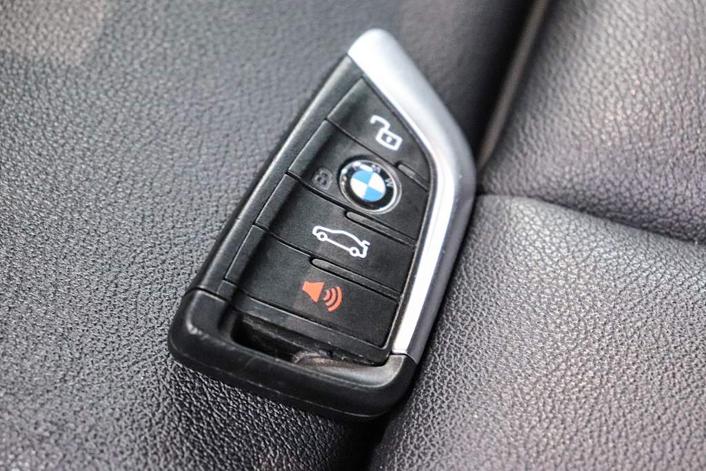 Thumbnail: 2021 BMW 3 Series - 14