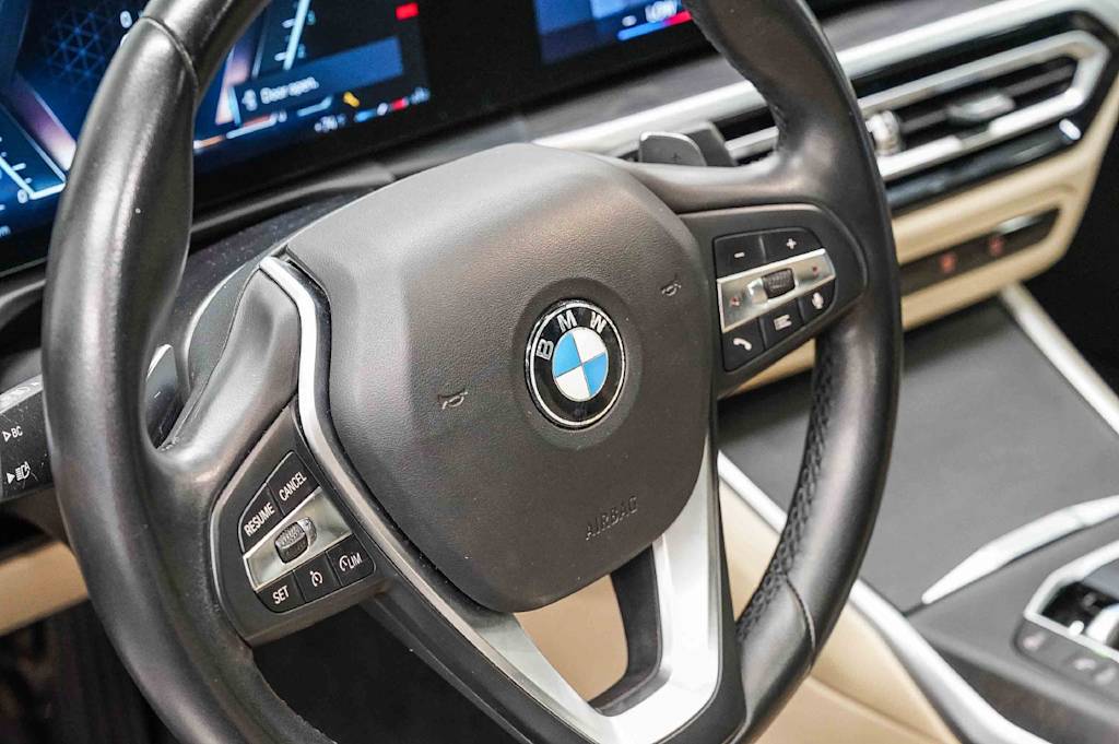 Thumbnail: 2023 BMW 3 Series - 12
