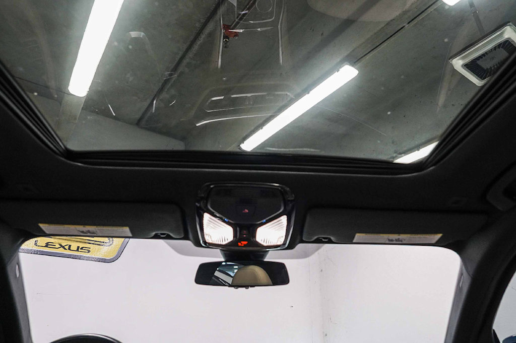 Thumbnail: 2023 BMW 3 Series - 24