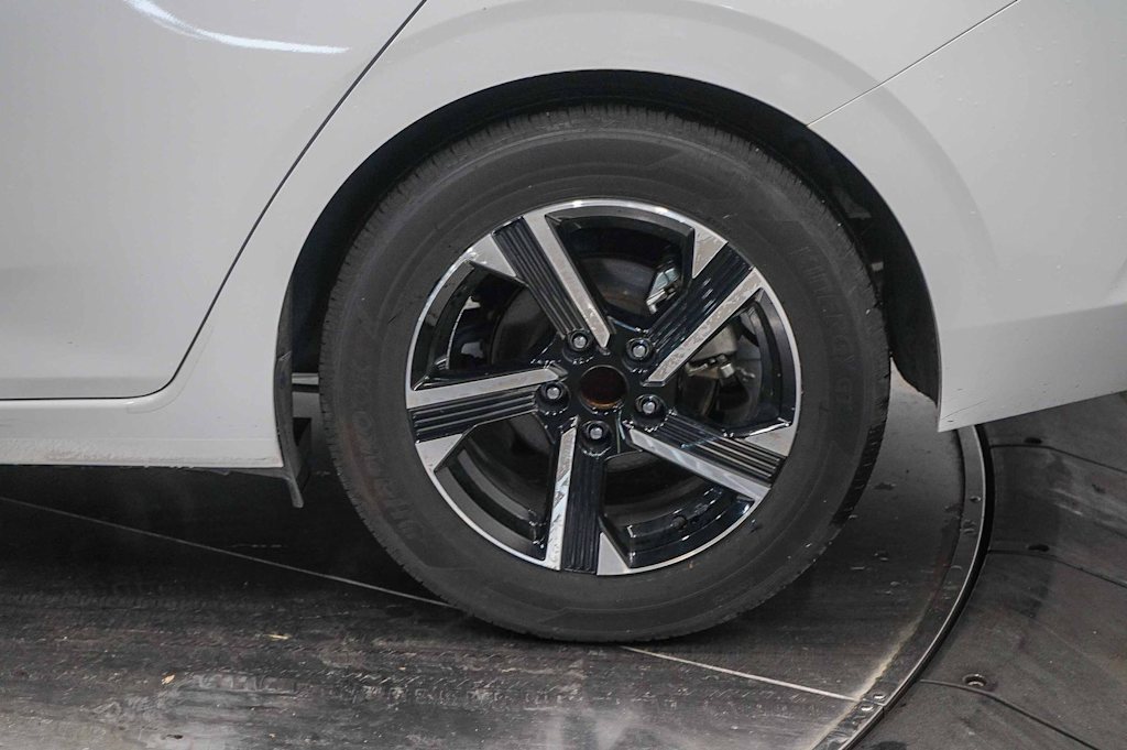 Thumbnail: 2025 Nissan Sentra - 22