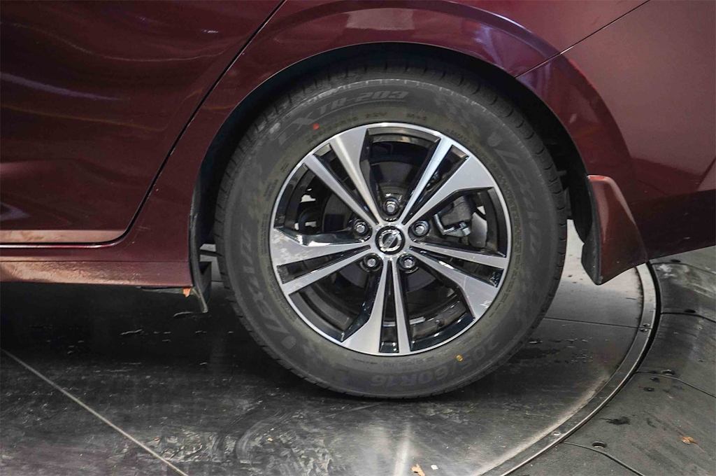 Thumbnail: 2021 Nissan Sentra - 21