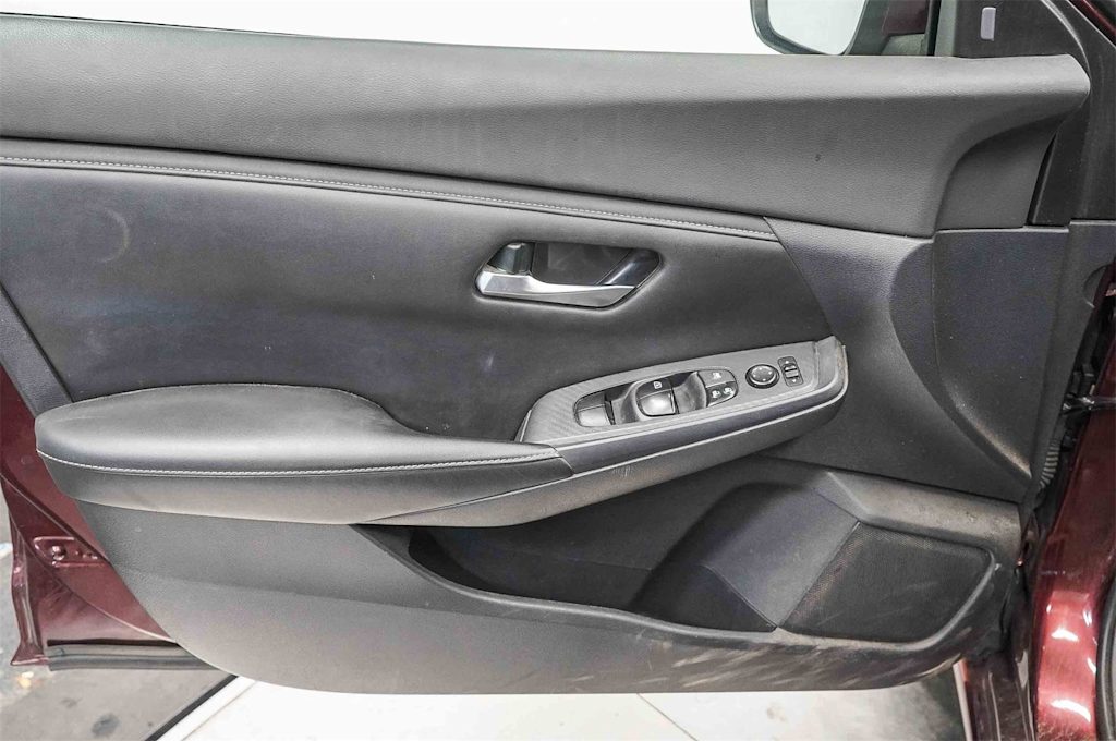 Thumbnail: 2021 Nissan Sentra - 24