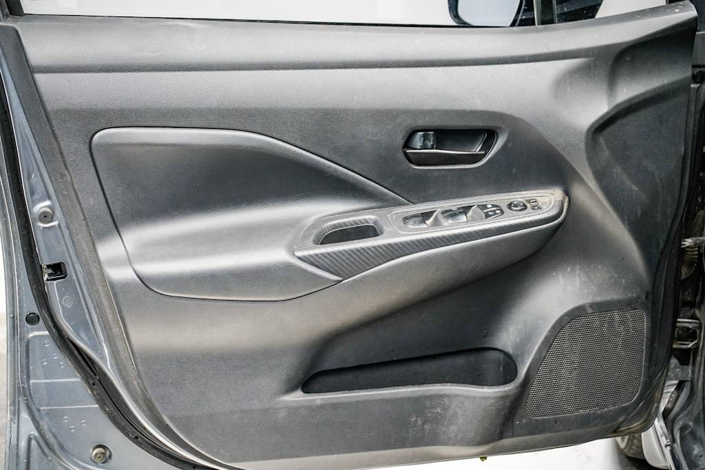 2020 Nissan Versa S 22