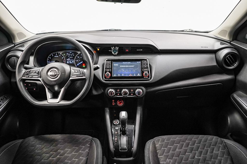 2022 Nissan Kicks S 2