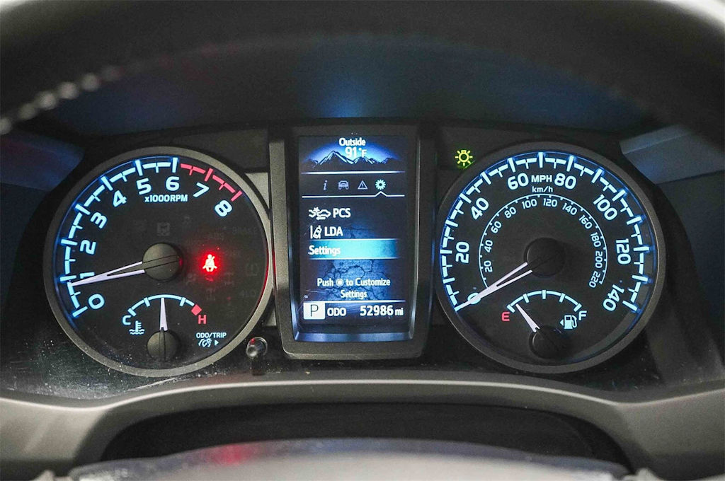 Thumbnail: 2022 Toyota Tacoma - 17