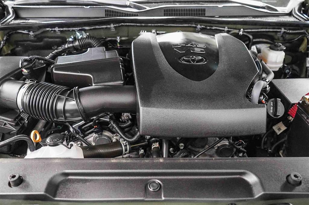 Thumbnail: 2022 Toyota Tacoma - 8