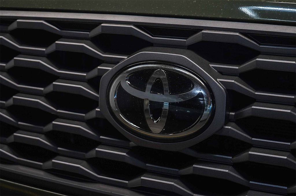Thumbnail: 2022 Toyota Tacoma - 6