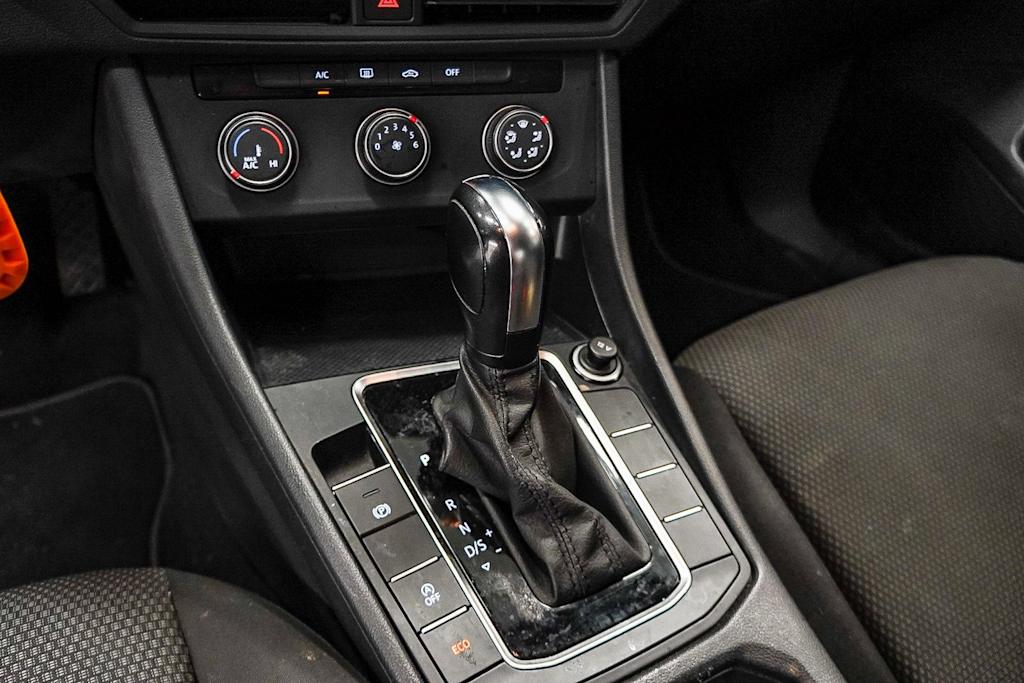 Thumbnail: 2019 Volkswagen Jetta - 14