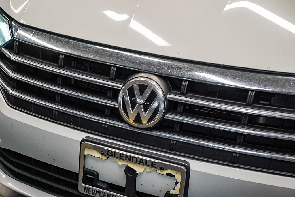 Thumbnail: 2019 Volkswagen Jetta - 6