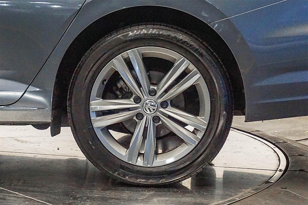 Thumbnail: 2019 Volkswagen Jetta - 21