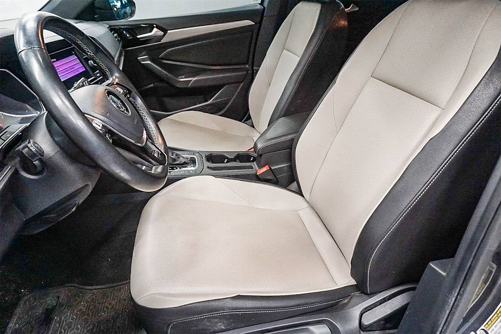 Thumbnail: 2019 Volkswagen Jetta - 11