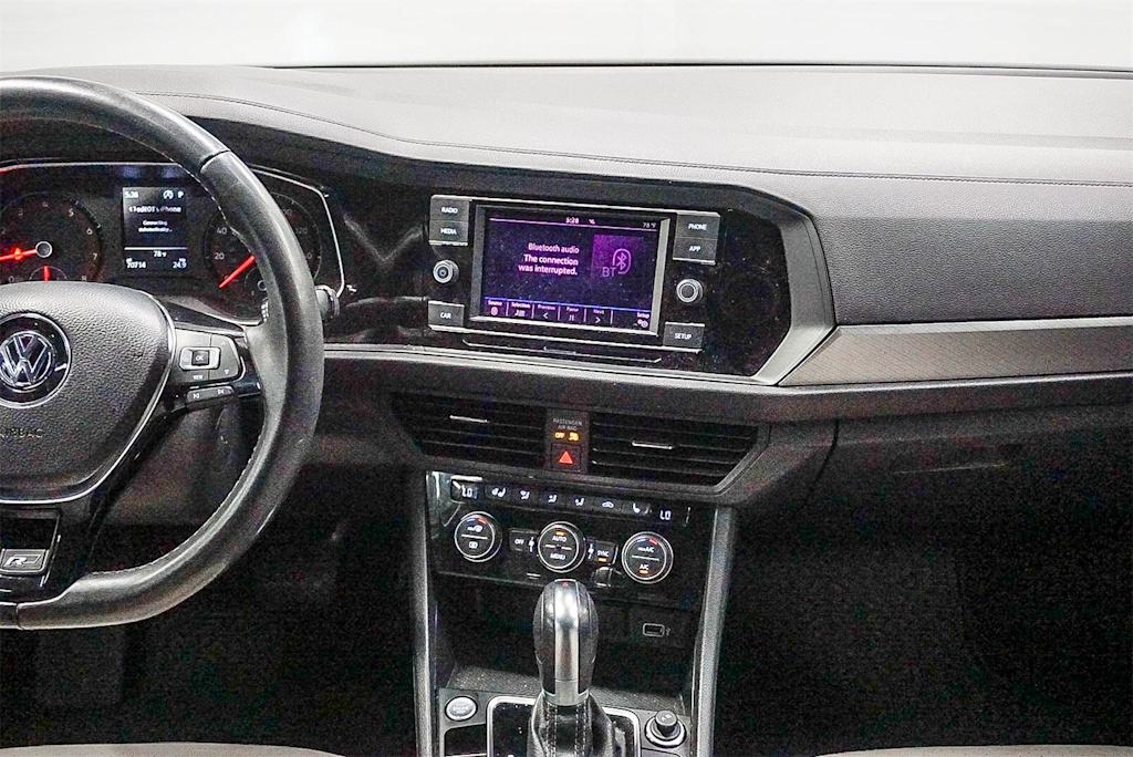 Thumbnail: 2019 Volkswagen Jetta - 9
