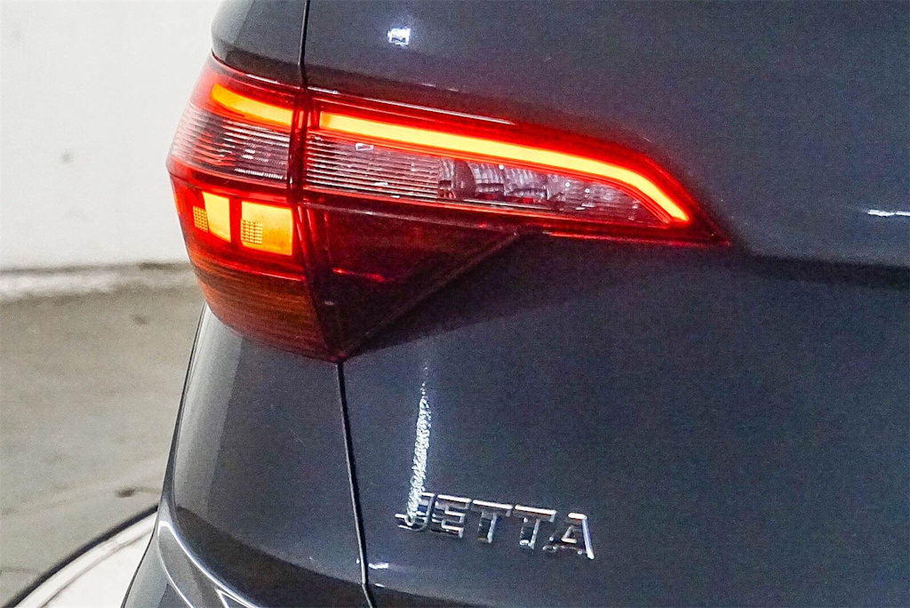 Thumbnail: 2019 Volkswagen Jetta - 6