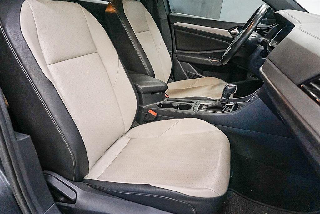 Thumbnail: 2019 Volkswagen Jetta - 10