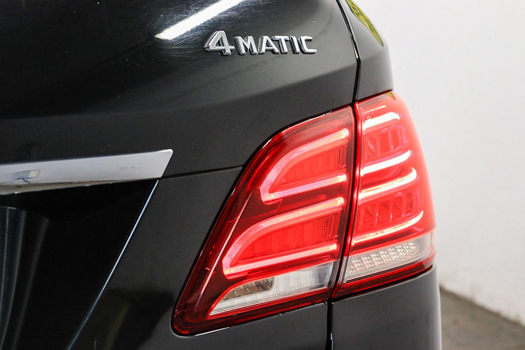 Thumbnail: 2016 Mercedes-Benz GLE - 21