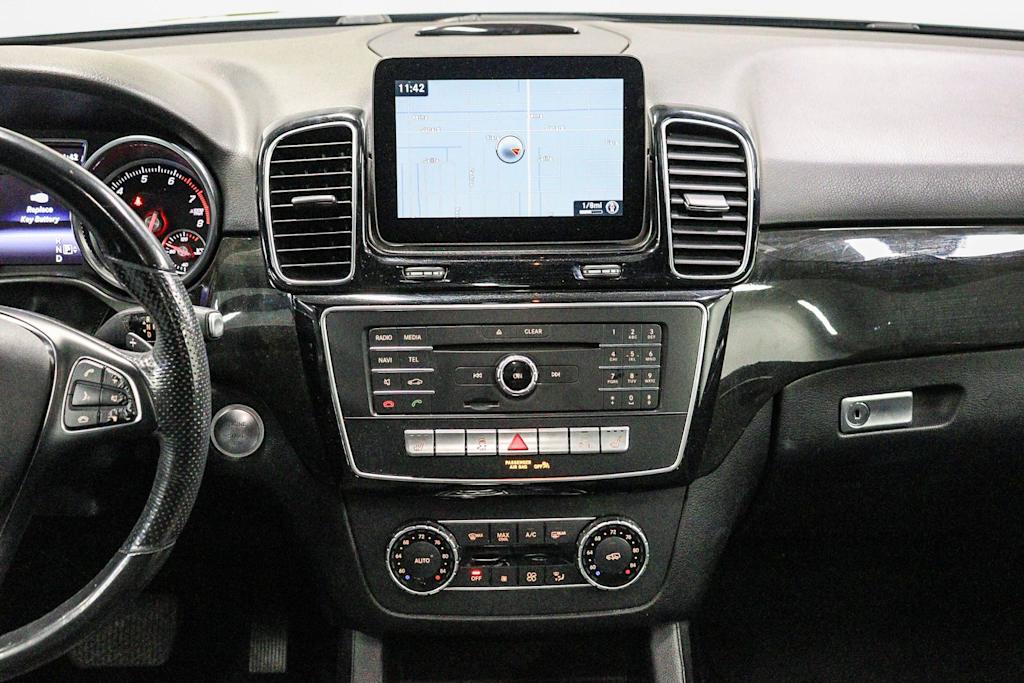 Thumbnail: 2016 Mercedes-Benz GLE - 12
