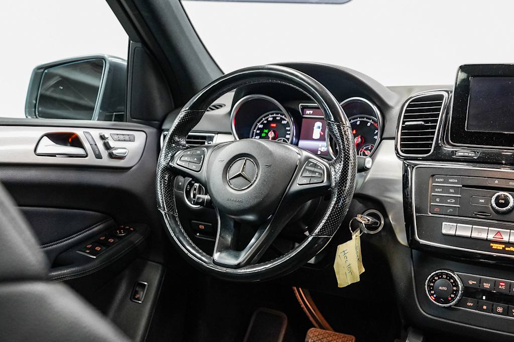 Thumbnail: 2018 Mercedes-Benz GLE - 9