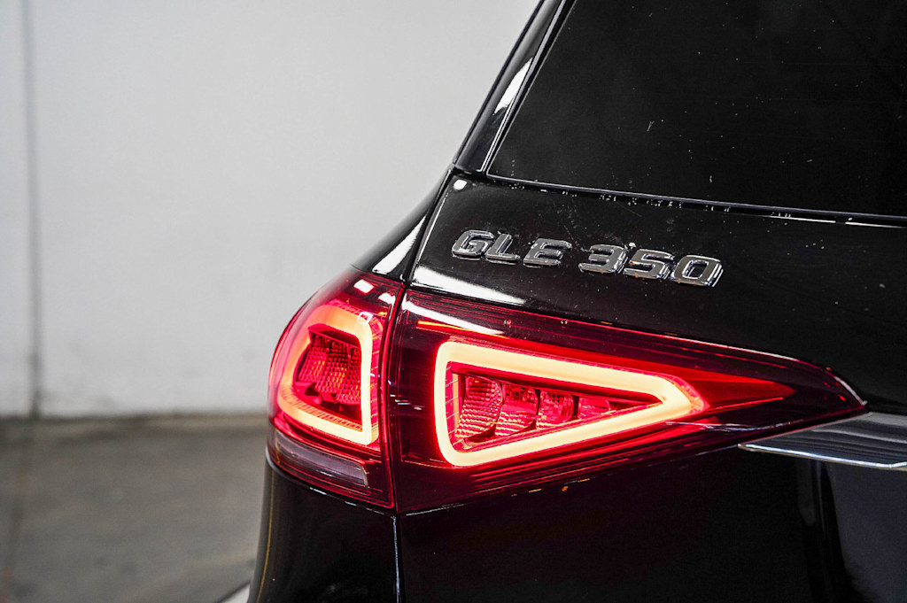 Thumbnail: 2021 Mercedes-Benz GLE - 21