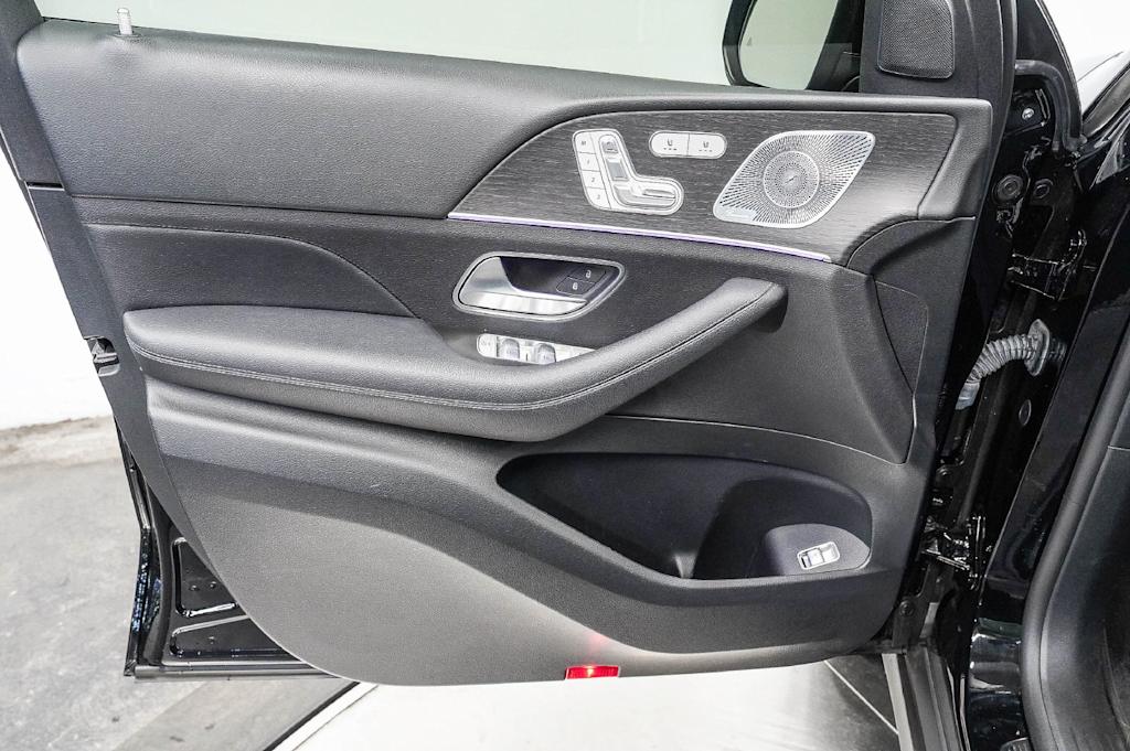 Thumbnail: 2021 Mercedes-Benz GLE - 25