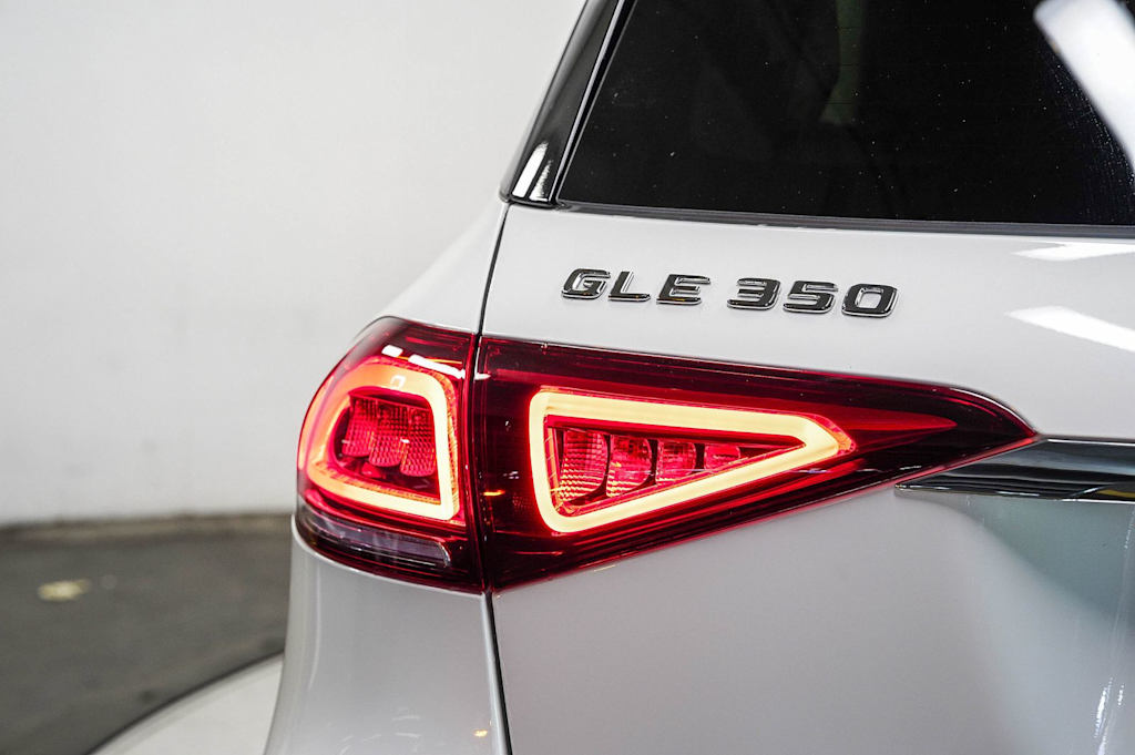 Thumbnail: 2020 Mercedes-Benz GLE - 23