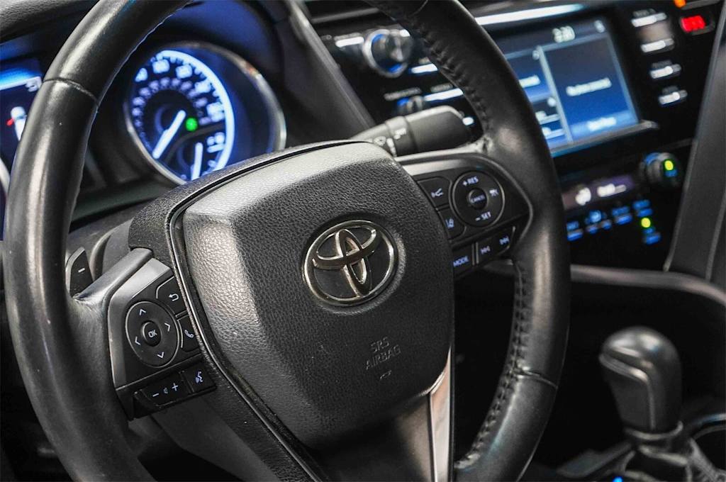 Thumbnail: 2018 Toyota Camry - 24