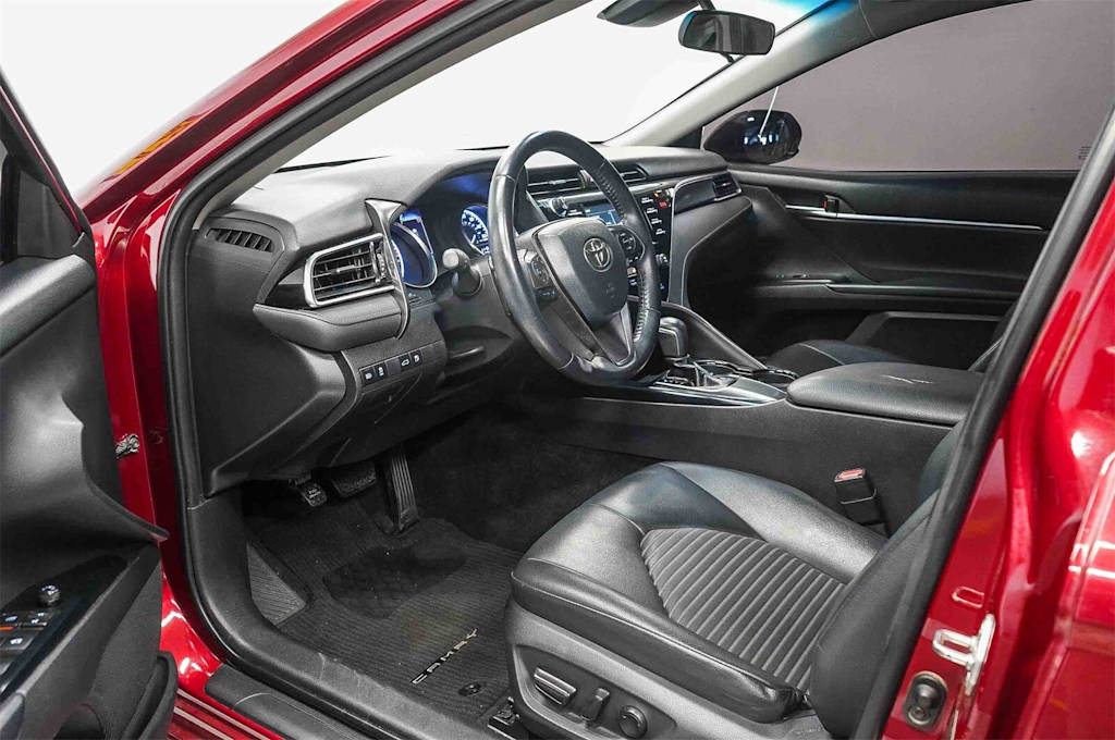 Thumbnail: 2018 Toyota Camry - 14