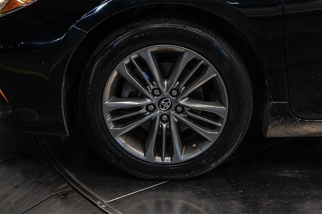 Thumbnail: 2016 Toyota Camry - 6