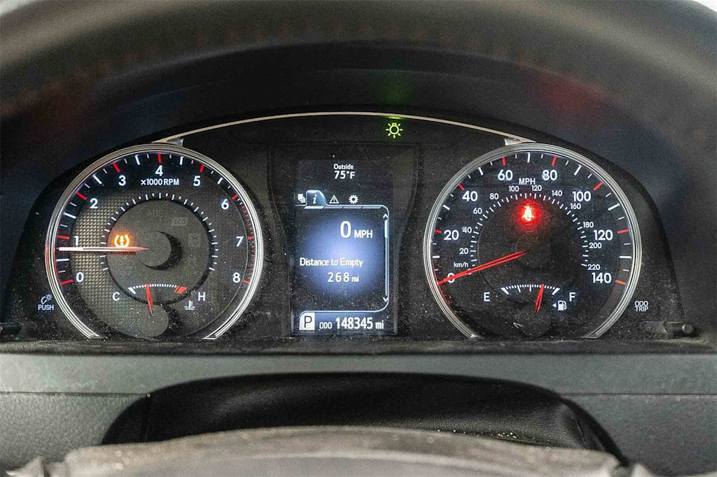 Thumbnail: 2016 Toyota Camry - 16
