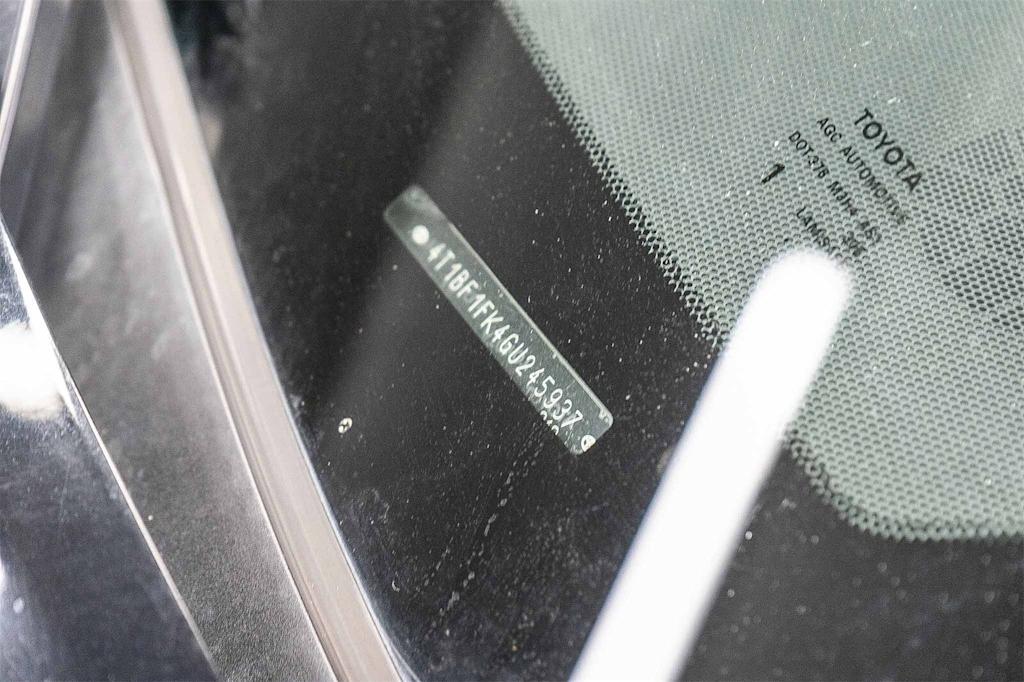 Thumbnail: 2016 Toyota Camry - 28