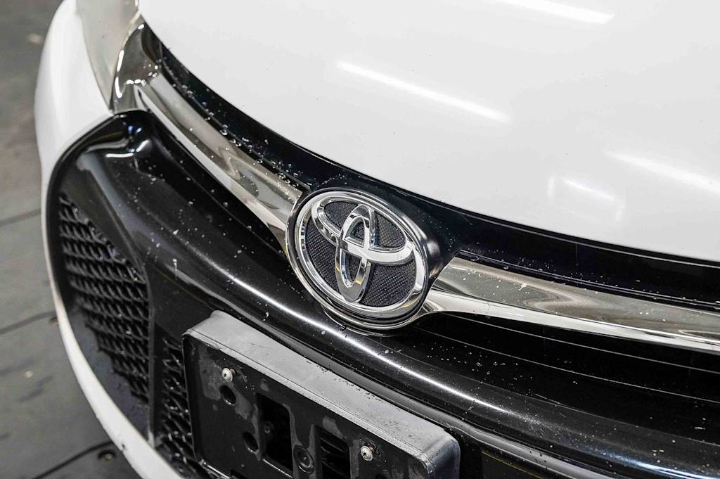 Thumbnail: 2017 Toyota Camry - 6
