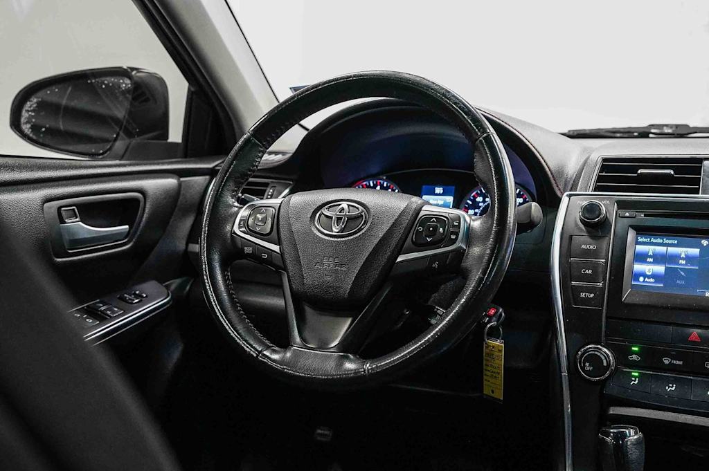 Thumbnail: 2017 Toyota Camry - 13