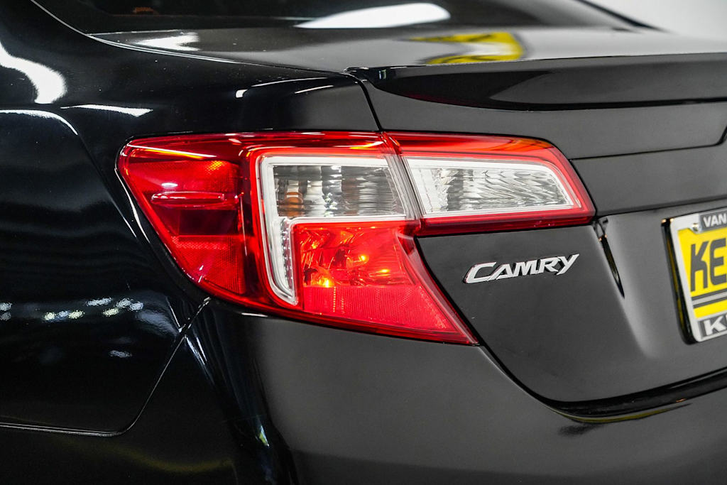 Thumbnail: 2013 Toyota Camry - 22