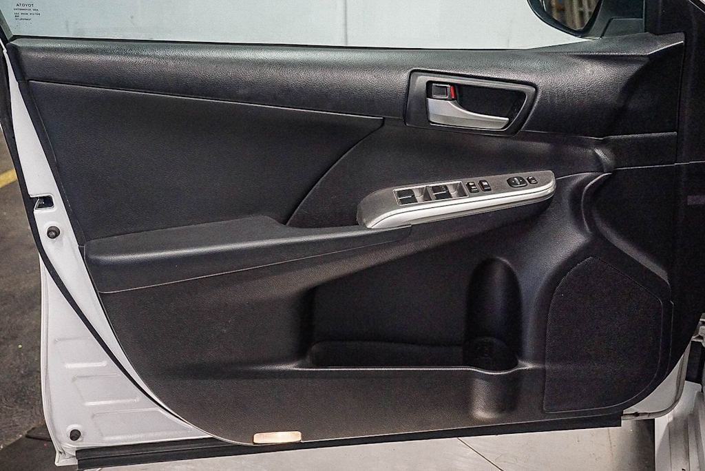 Thumbnail: 2014 Toyota Camry - 26