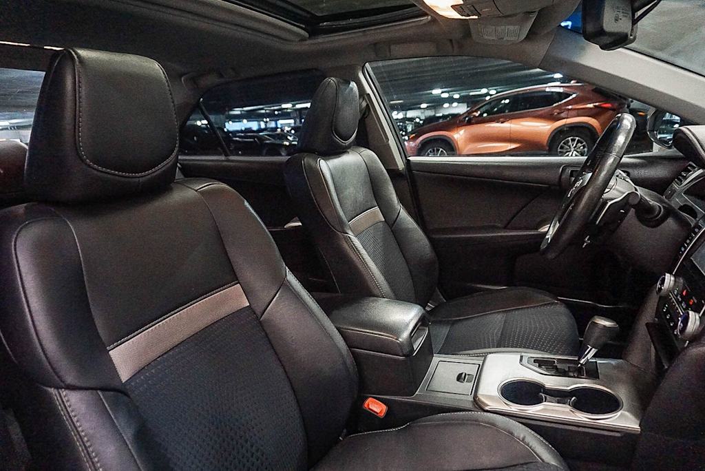 Thumbnail: 2014 Toyota Camry - 9