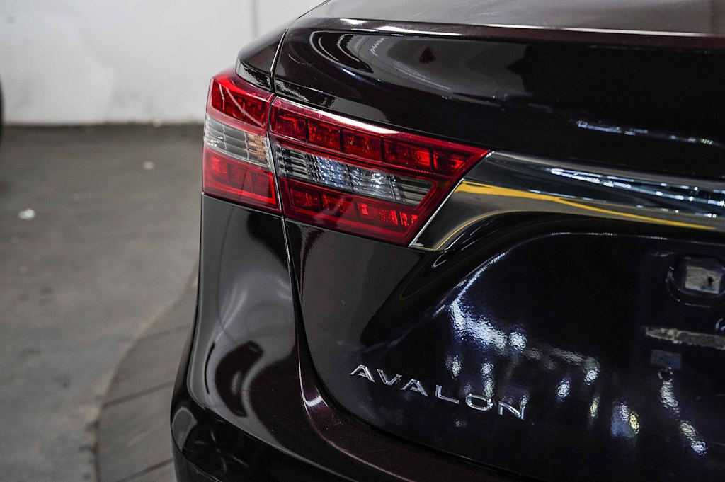 Thumbnail: 2016 Toyota Avalon - 23