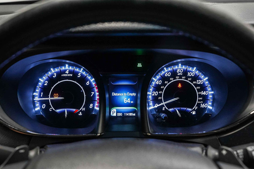 Thumbnail: 2016 Toyota Avalon - 16
