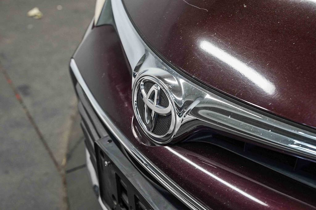 Thumbnail: 2016 Toyota Avalon - 5