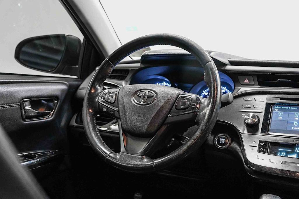 Thumbnail: 2016 Toyota Avalon - 12