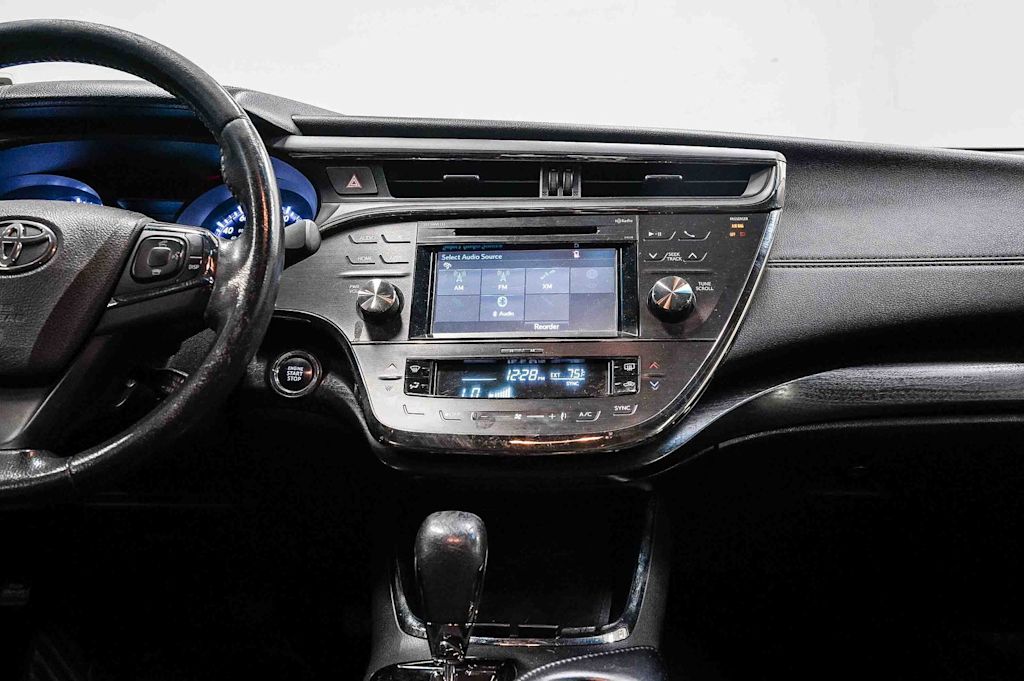 Thumbnail: 2016 Toyota Avalon - 8