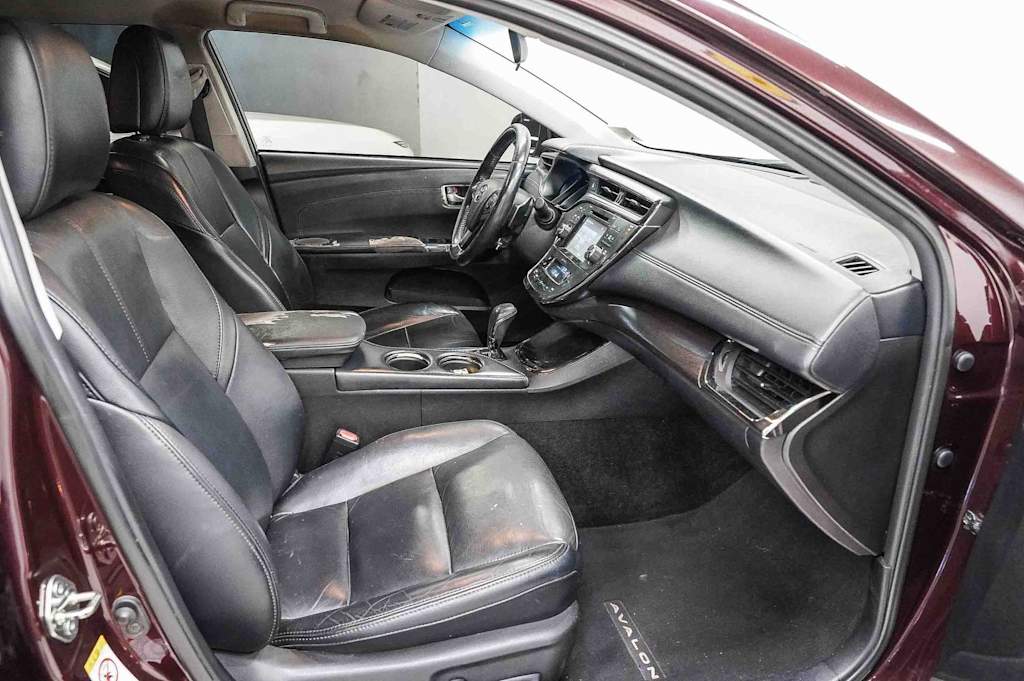 Thumbnail: 2016 Toyota Avalon - 9