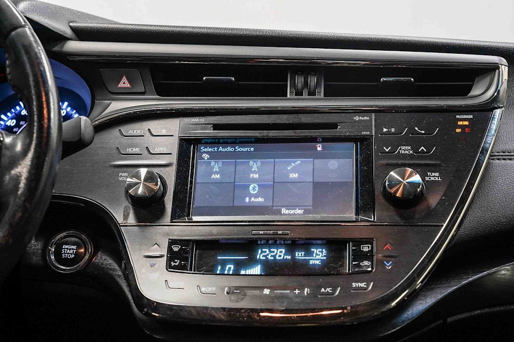 Thumbnail: 2016 Toyota Avalon - 14