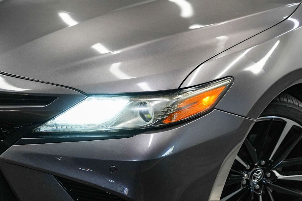 Thumbnail: 2018 Toyota Camry - 17